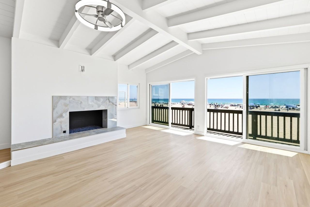 3010 W Oceanfront - Photo 7 of 30