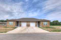 608 Pineview Ln - Photo 1 of 1