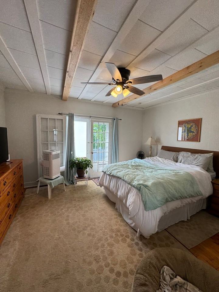 3050 N Newhall St Uppr - Photo 7 of 8
