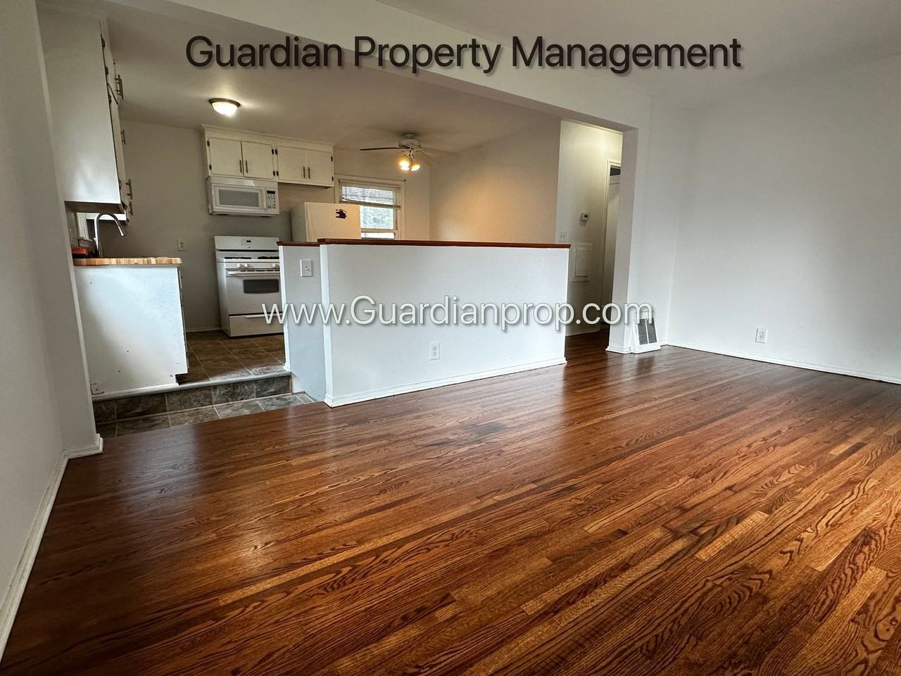 2944 Quebec Ave S - Photo 3 of 20