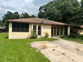 featured image of 4608 Sandy Ln