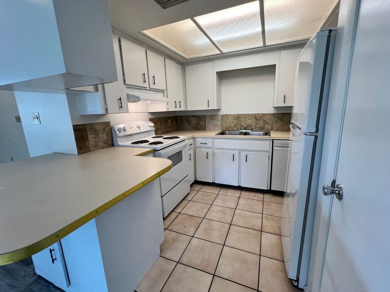 4608 Sandy Ln - Photo 4 of 14