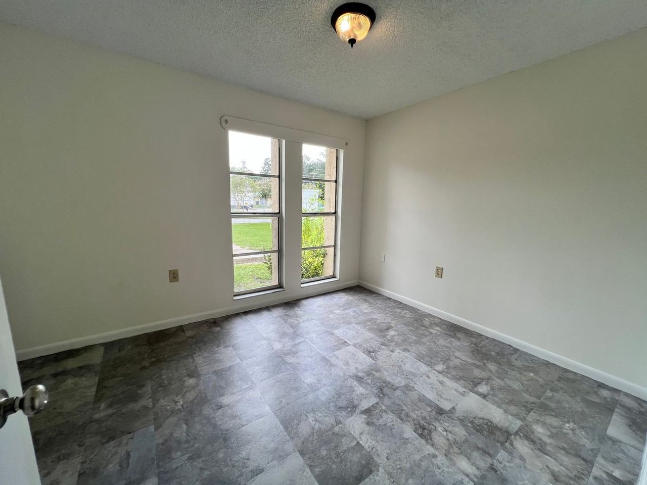 4608 Sandy Ln - Photo 6 of 14