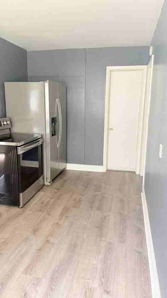 291 Liberty St - Photo 3 of 10