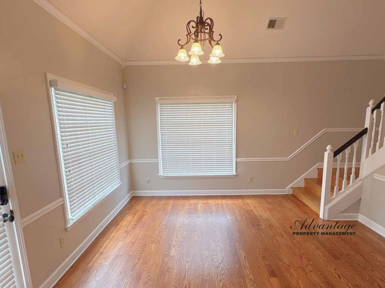 1286 Creek Valley Dr - Photo 3 of 26