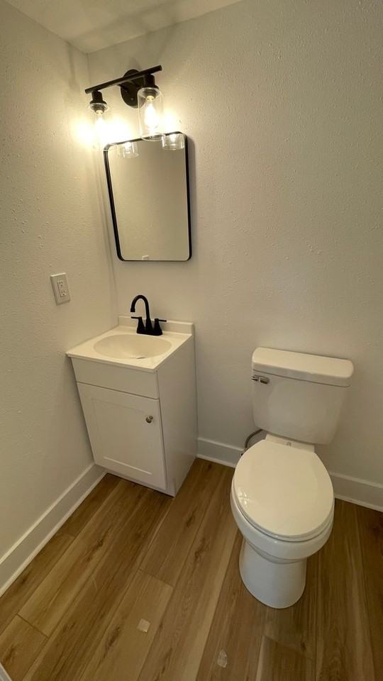402 S 2nd St - Photo 5 of 15
