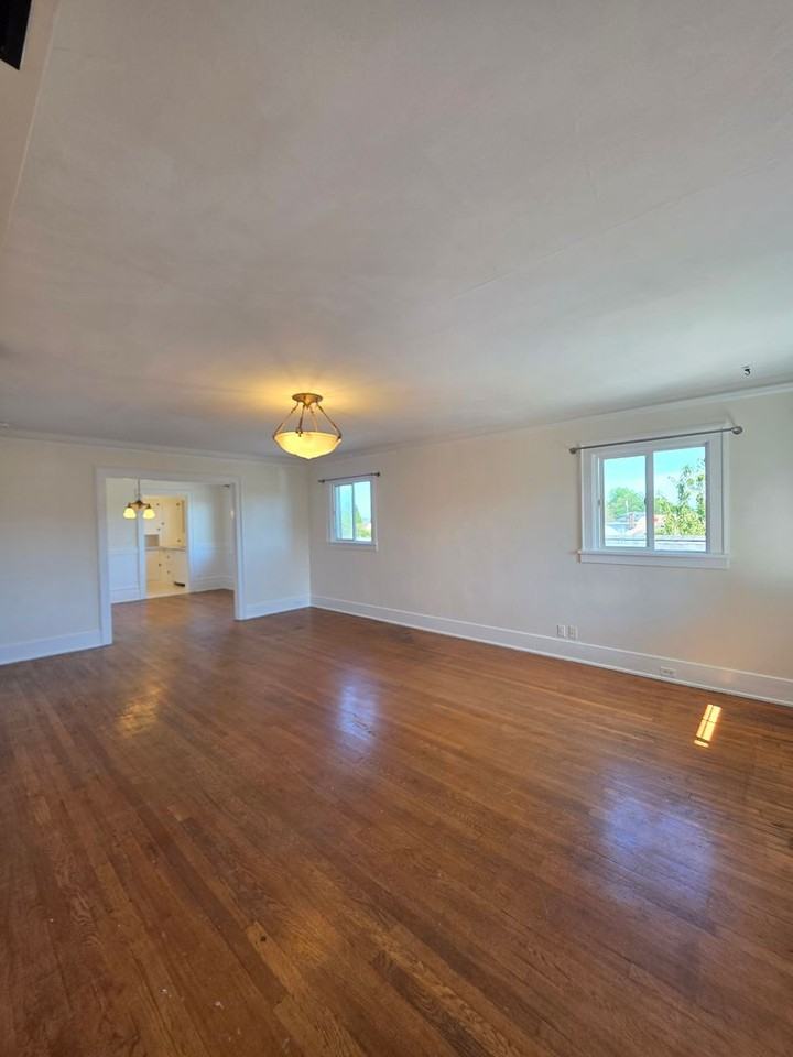 711 N L St #F - Photo 6 of 18