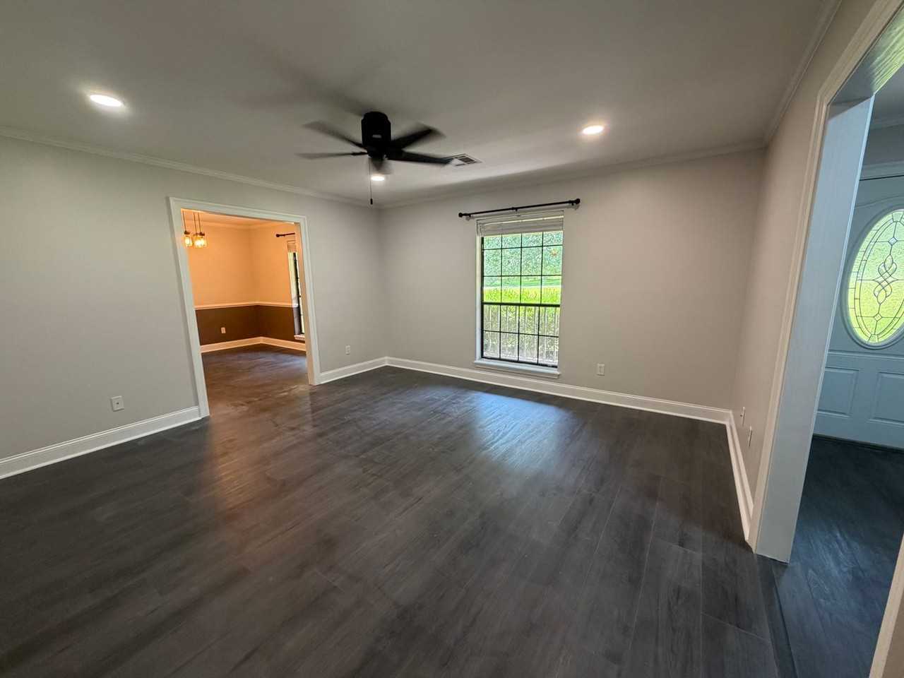 10290 Creighton Pl - Photo 6 of 17