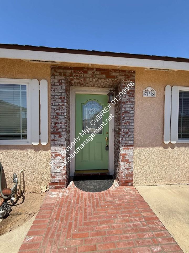 735 Patterson Rd - Photo 4 of 45