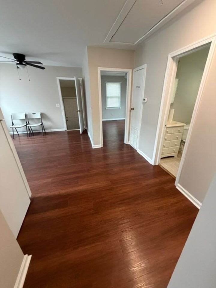 167 Brockwell Ave - Photo 6 of 23