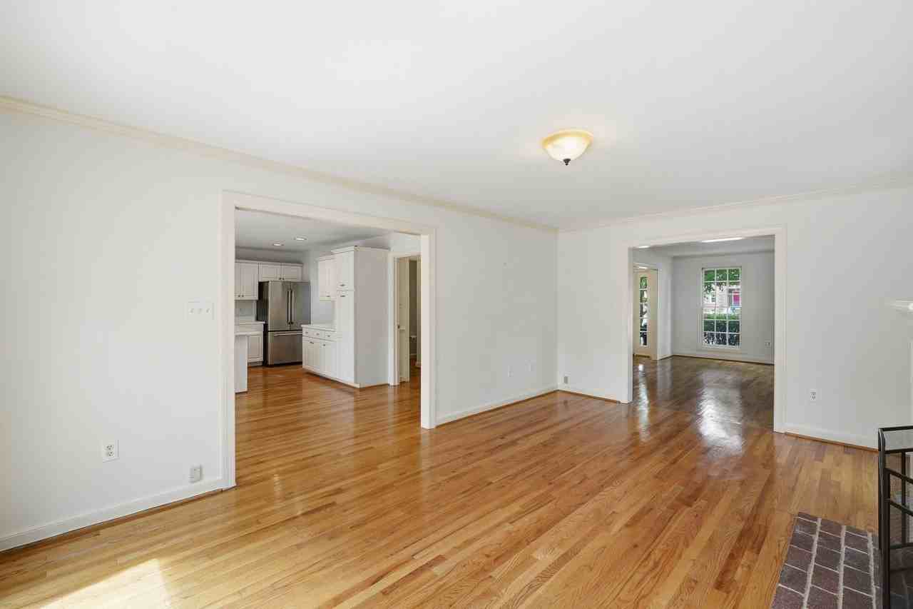 2904 4th St N - Photo 7 of 46