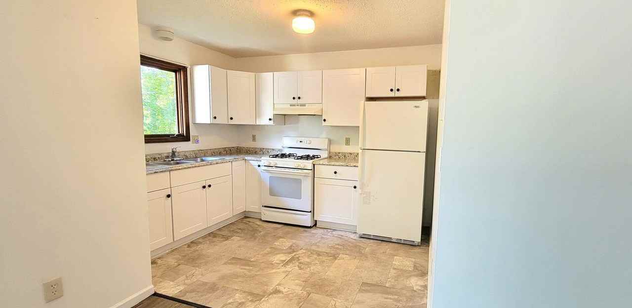 286 E South Airport Rd