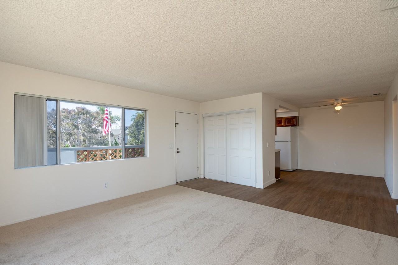 4903 Dunes St - Photo 2 of 25