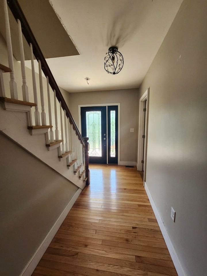 86 Gilboa St - Photo 4 of 25