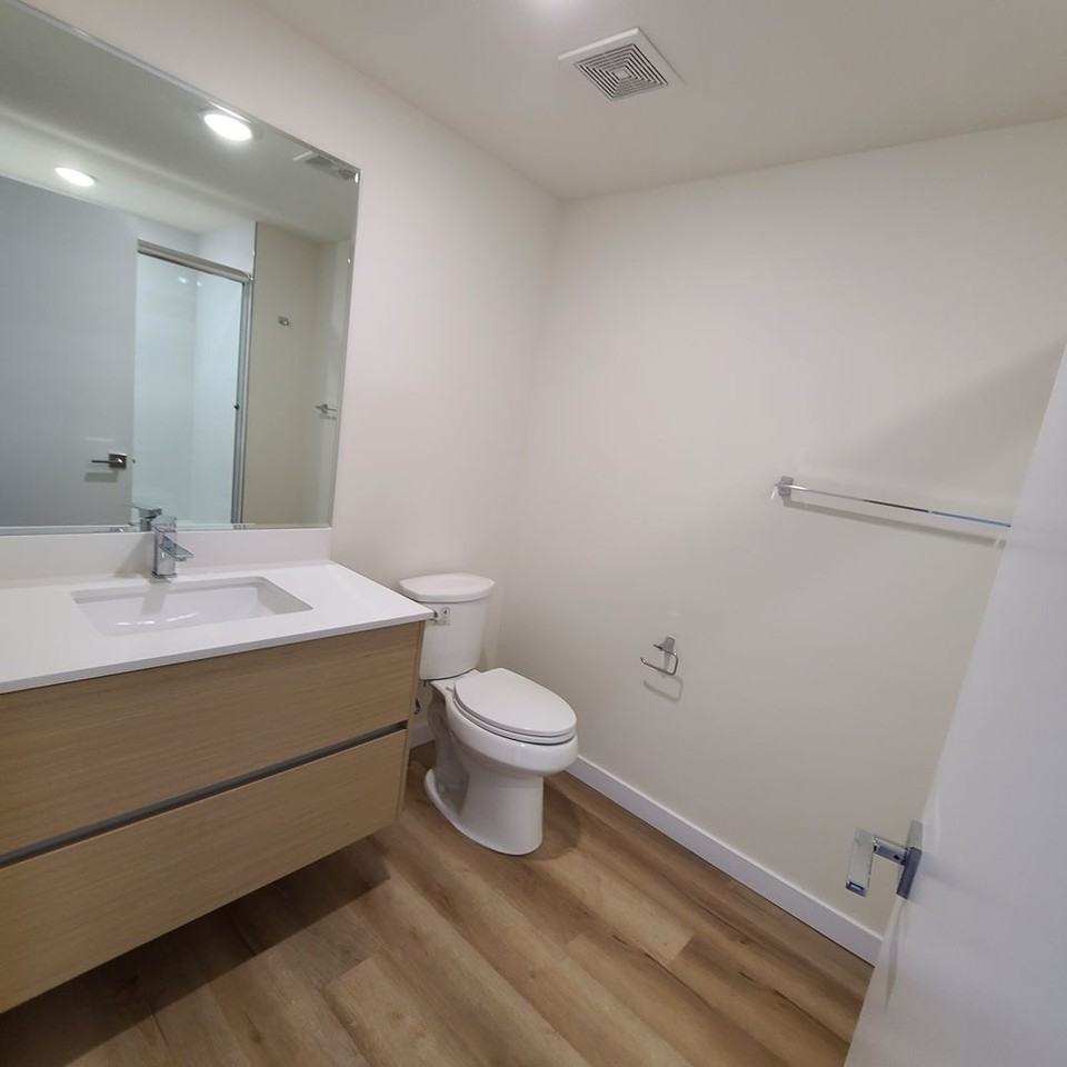 5252 Willowcrest Ave - Photo 6 of 44