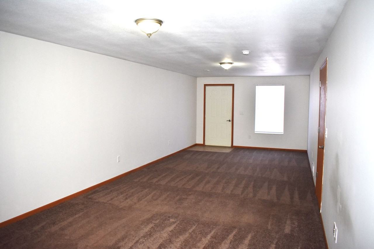 11789 Ridgeway Dr - Photo 4 of 20
