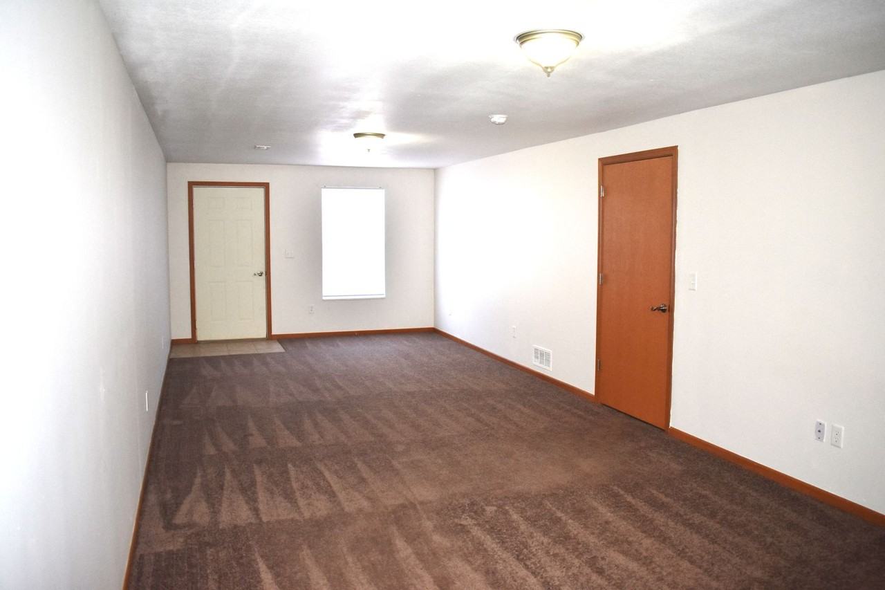 11789 Ridgeway Dr - Photo 5 of 20