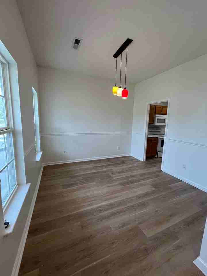 1408 Barouche Ct - Photo 4 of 32
