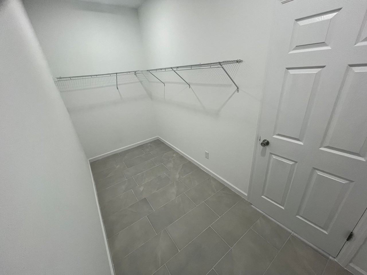 520 Parker Ave S - Photo 7 of 12