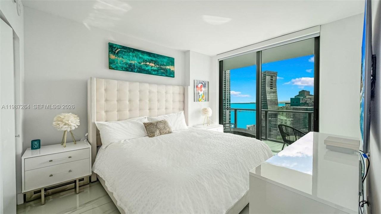 1300 S Miami Ave - Photo 4 of 10