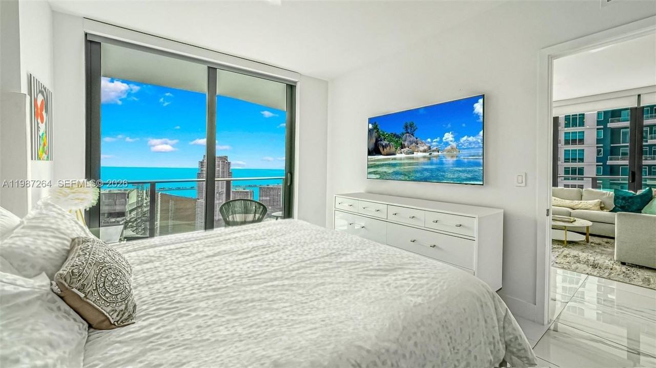 1300 S Miami Ave - Photo 5 of 10