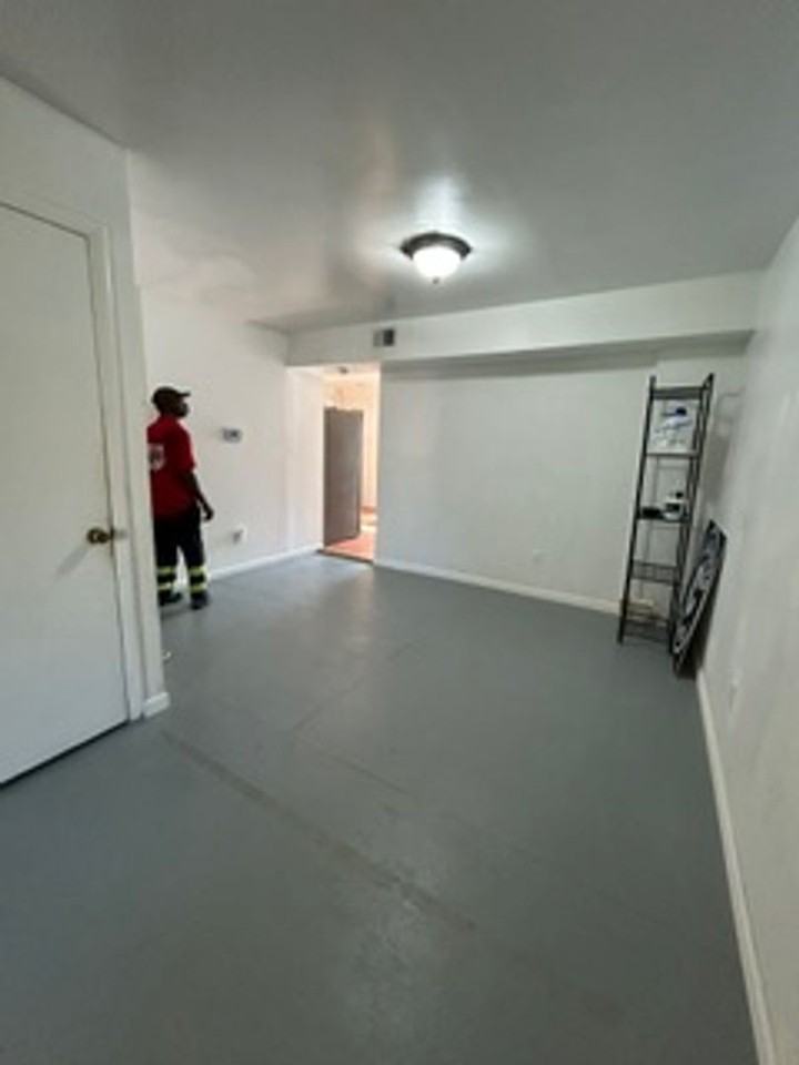 10125 Campus Way S - Photo 5 of 43