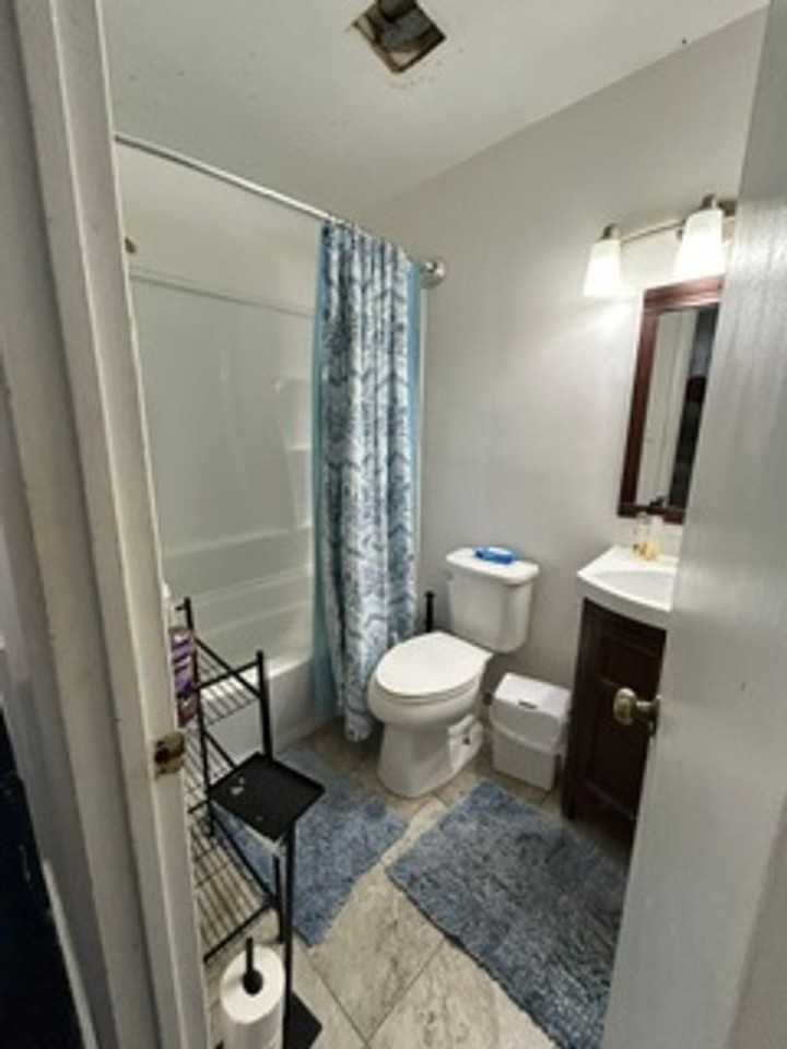 10125 Campus Way S - Photo 7 of 43
