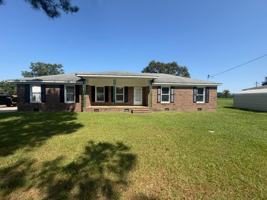 featured image of 2146 Crescent Dr