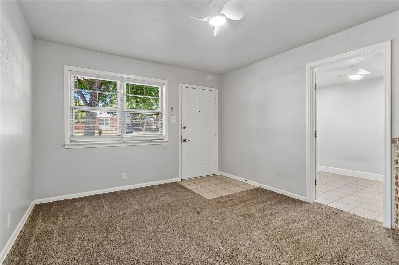 3800 Atlas Dr - Photo 4 of 16