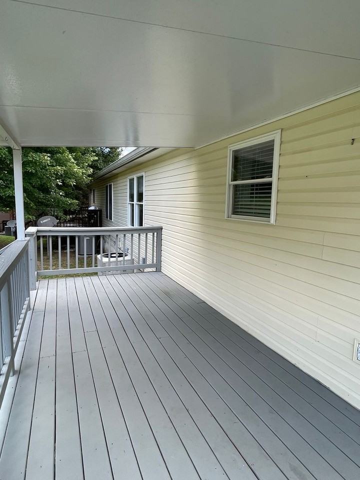 5233A Beechcrest Dr - Photo 2 of 18