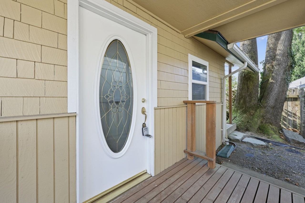 127A Plymouth St Nw - Photo 3 of 18
