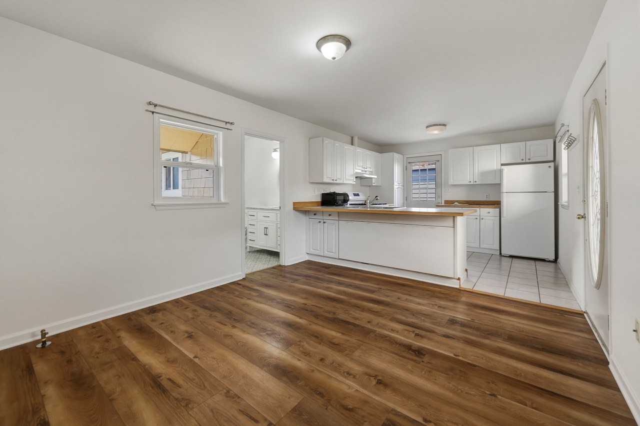 127A Plymouth St Nw - Photo 6 of 18