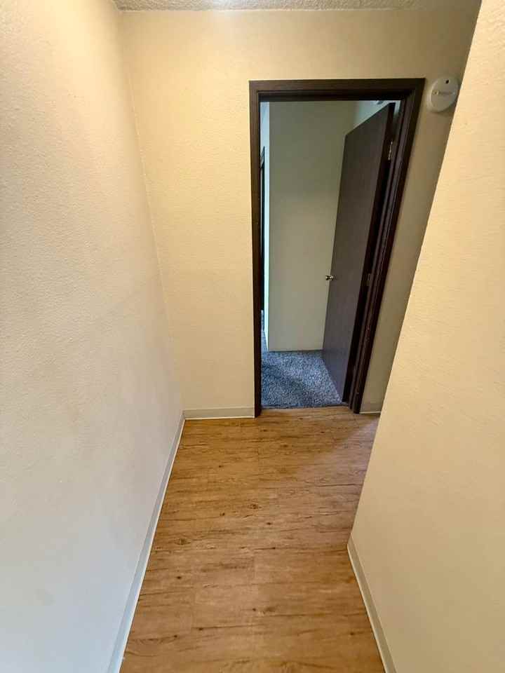 919 California Ave - Photo 6 of 11
