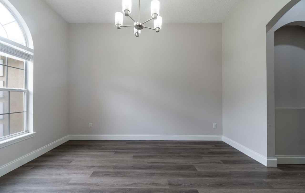 557 Grand Parke Dr - Photo 6 of 38