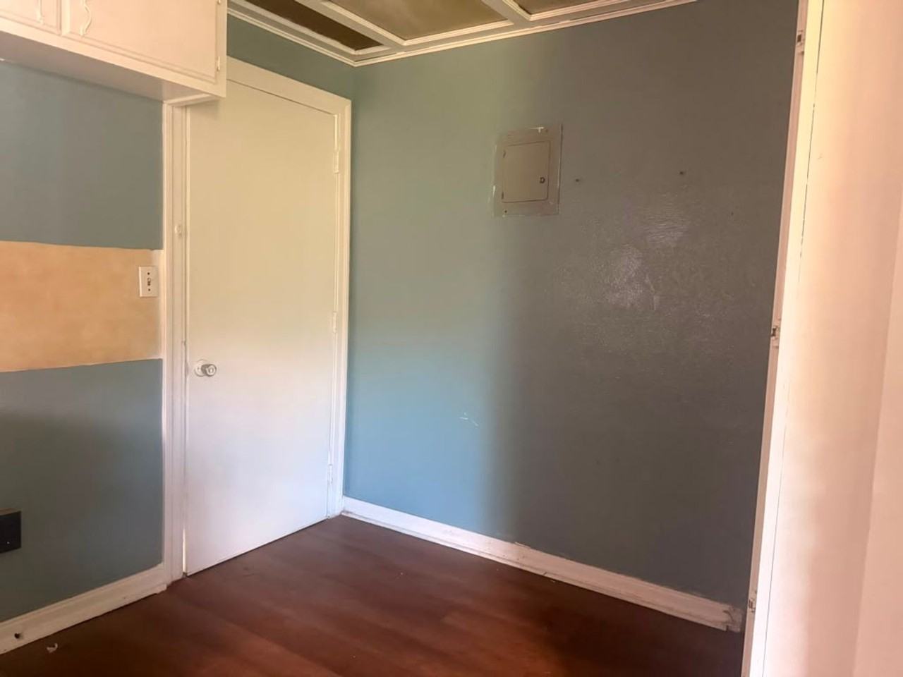 3228 Nw 26th St - Photo 4 of 9