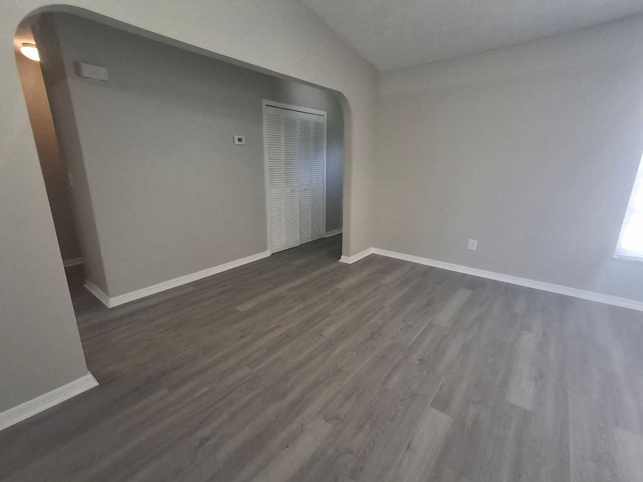 1526 Se Clearmont St - Photo 6 of 20