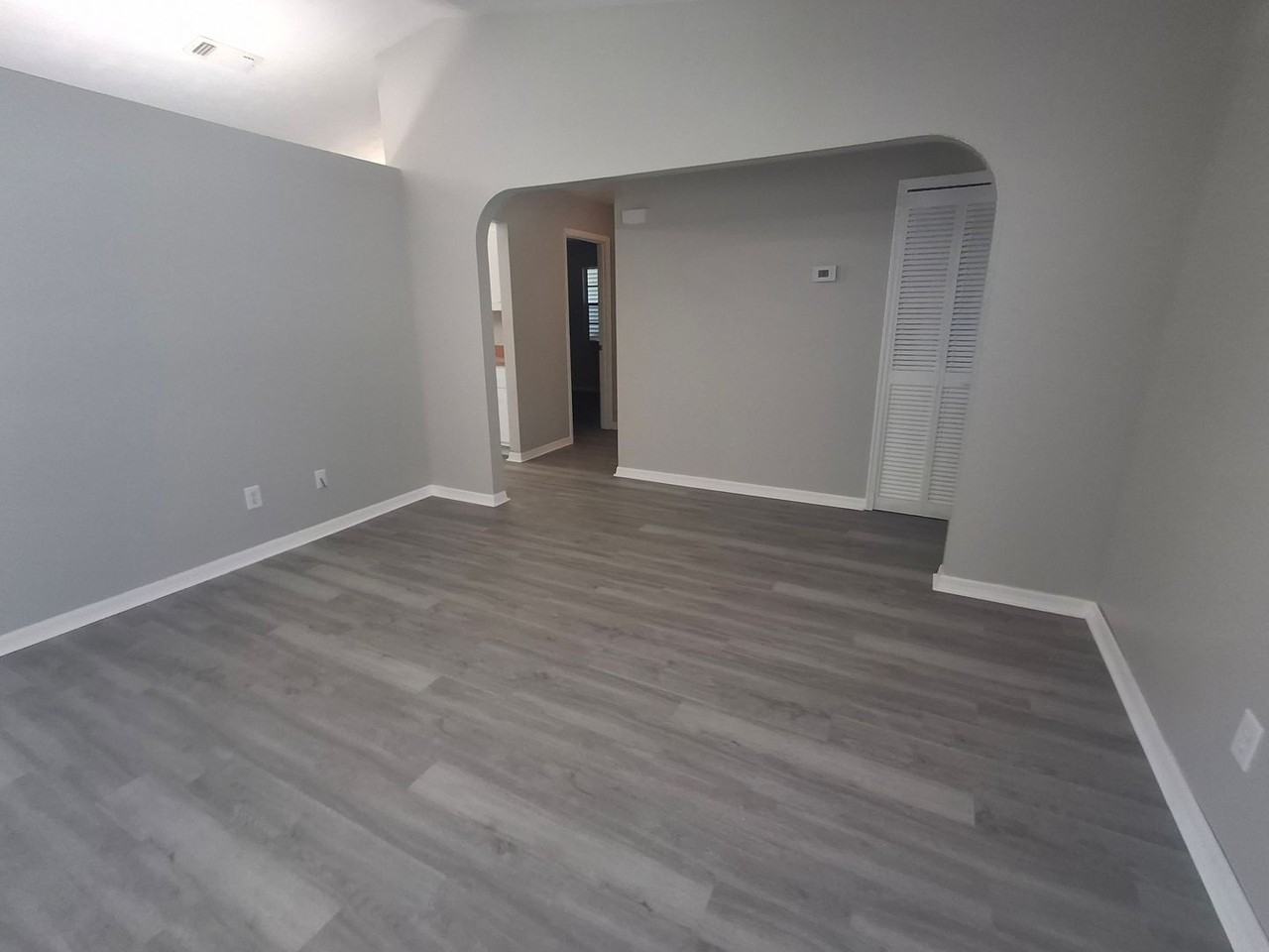 1526 Se Clearmont St - Photo 7 of 20