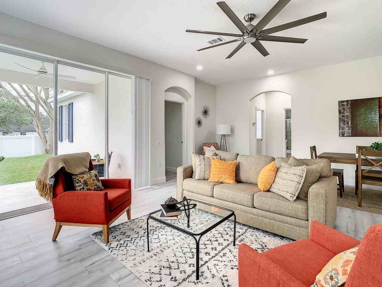 7302 Alvina St - Photo 5 of 17