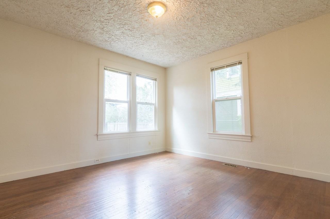 4715 Ne 17th Ave - Photo 6 of 18