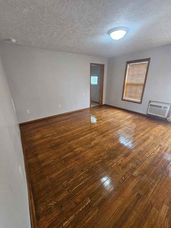 1012 W Elm Arc - Photo 5 of 14