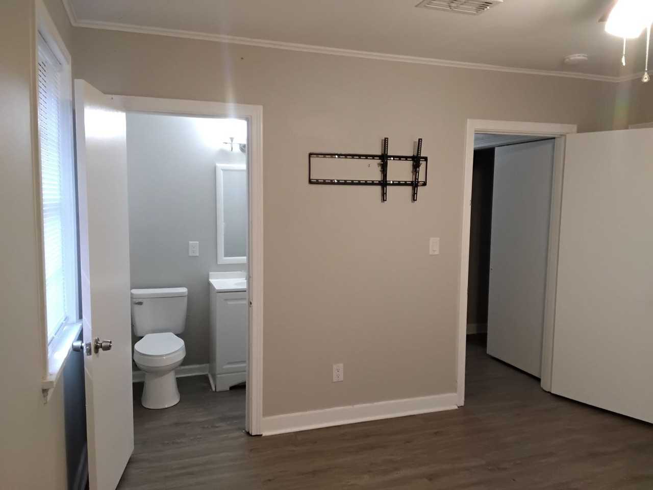 5761 Anniston Ave - Photo 5 of 22