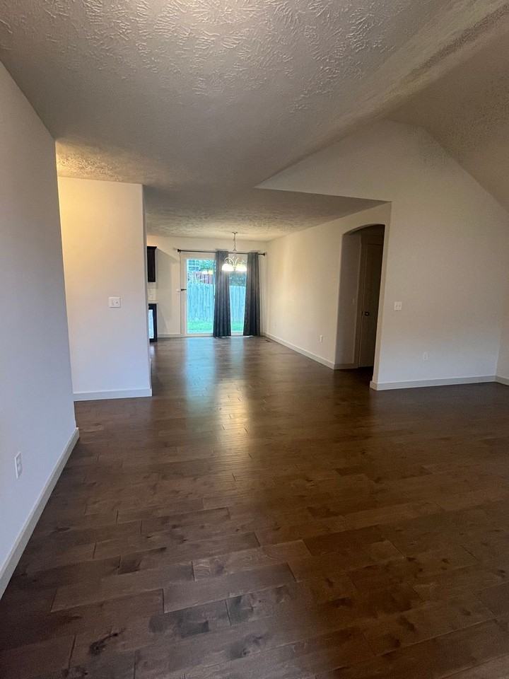 5371 Basswood Ct - Photo 2 of 18