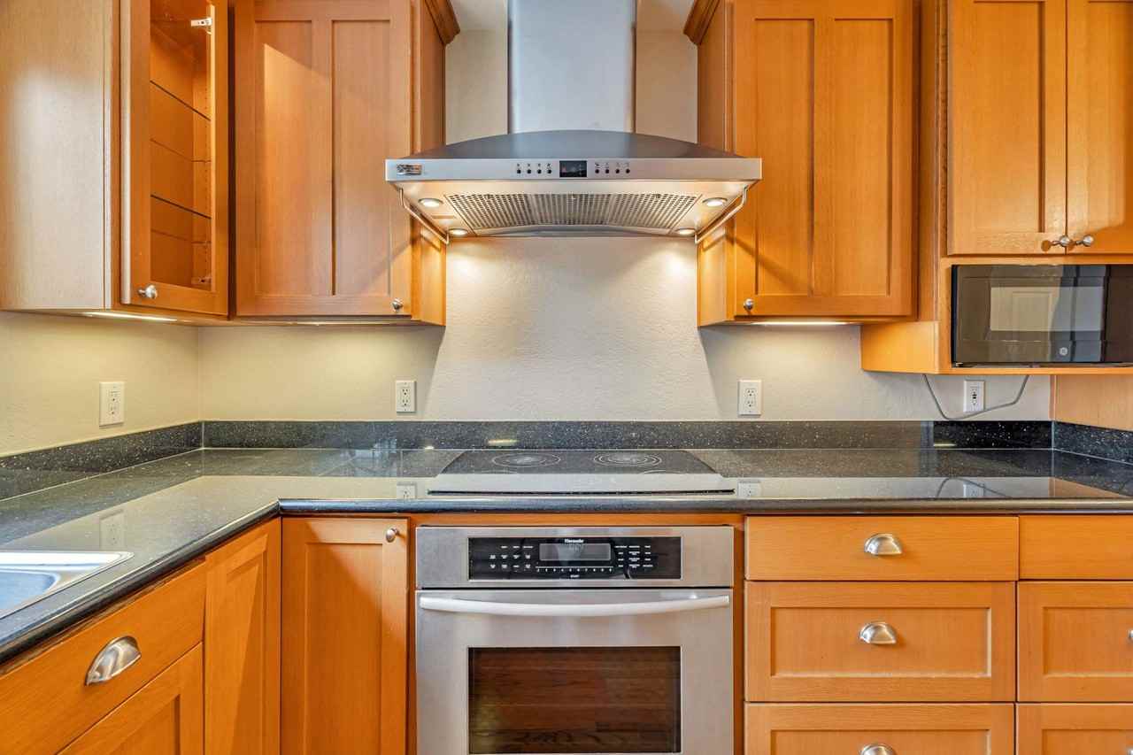 729 Hickory Way - Photo 6 of 17