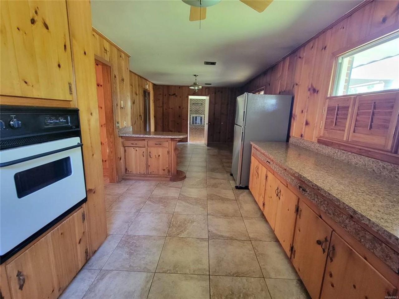 991 Upper Kingston Rd - Photo 4 of 22