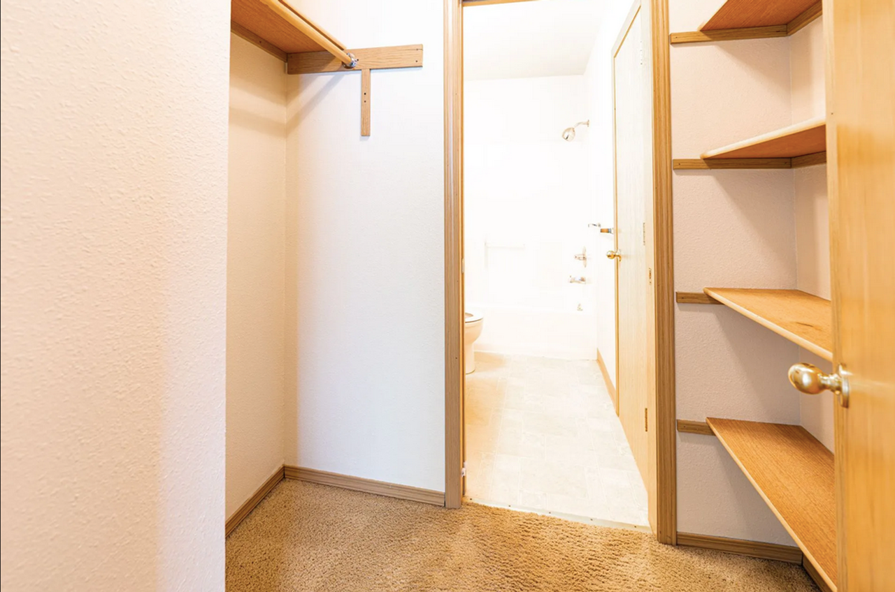 18304 Se Abernethy Ln - Photo 6 of 14