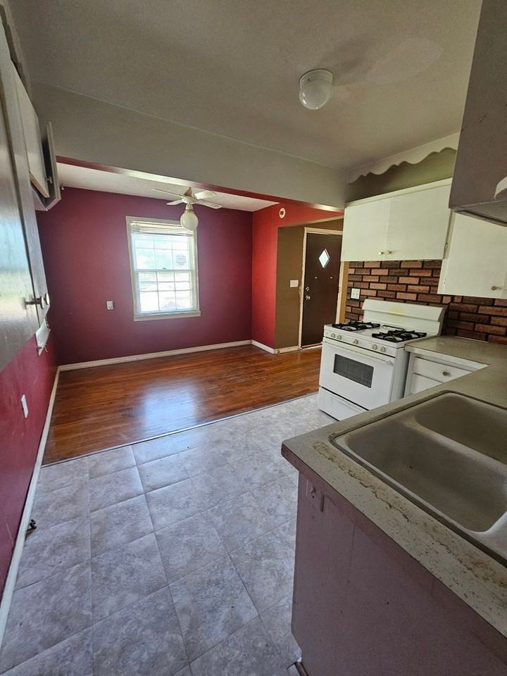 1954 E Cherry St - Photo 6 of 21