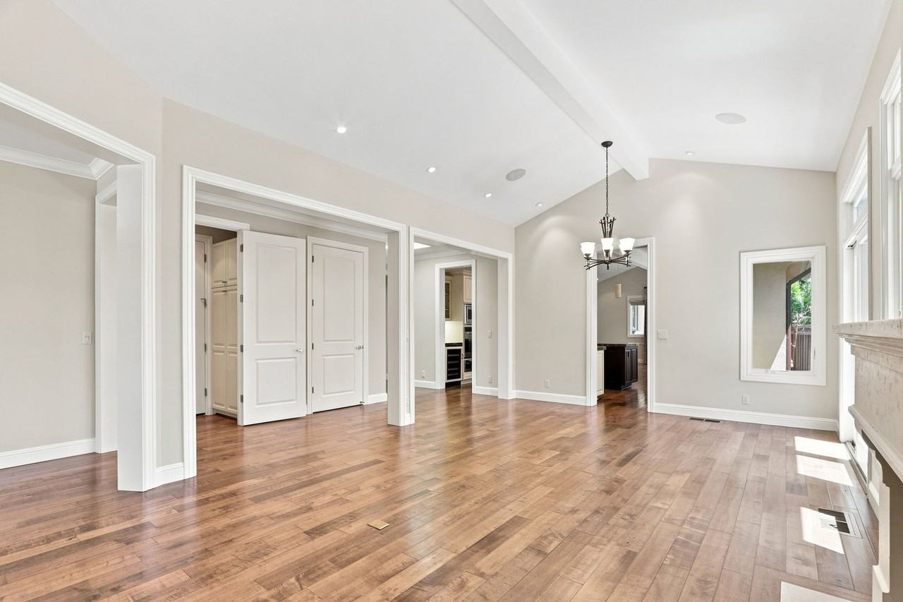 16771 Frank Ave - Photo 5 of 24