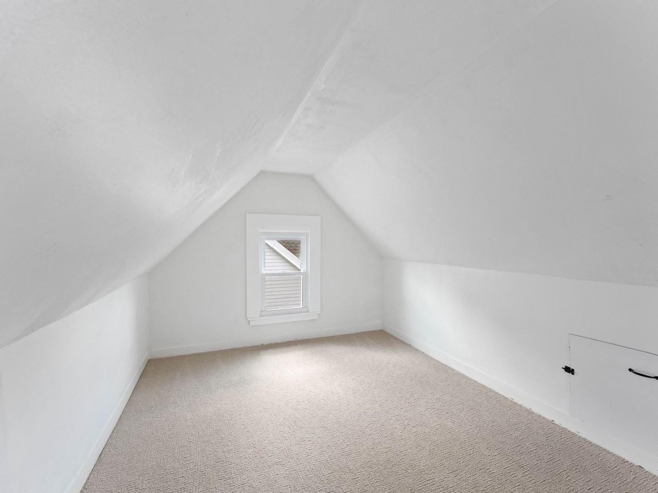 213 N 6th St - Photo 5 of 25