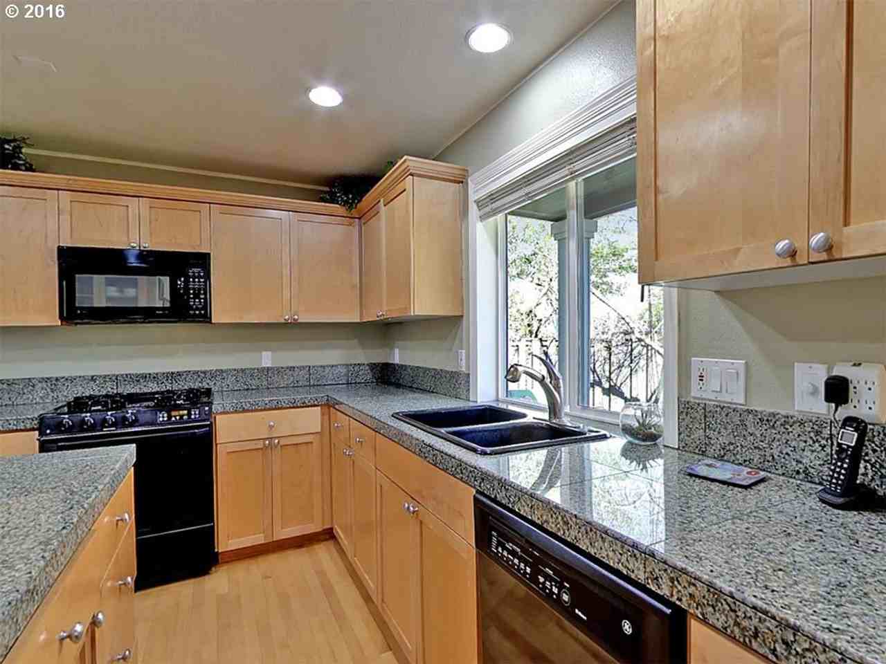13327 Nw Yvonne Ln - Photo 3 of 19