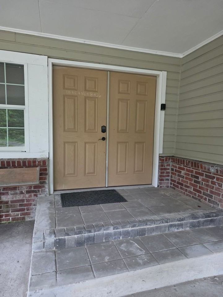 1808 41st Ave - Photo 2 of 19